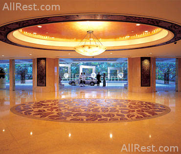 Shangri-La Hotel 2
